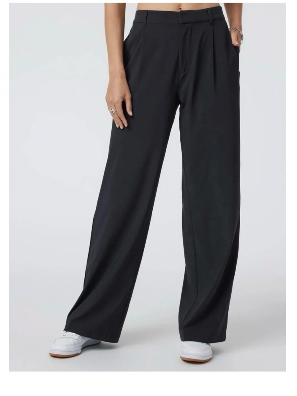 Vuori Villa Everyday Wideleg Trouser Sz. XS Black Relaxed Fit